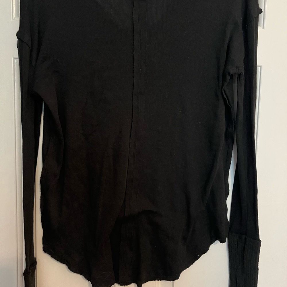 We The Free - Black Lightweight Long Sleeve Top - Picture 2 of 4